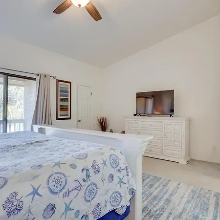Villa Sun-Dappled Pcb Retreat With Multiple Pools!